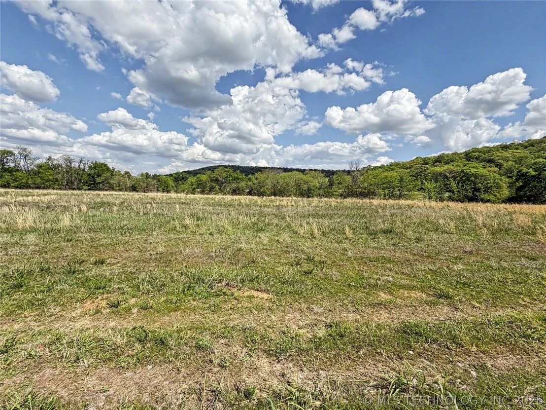 Photo of 414 S Thunder Road