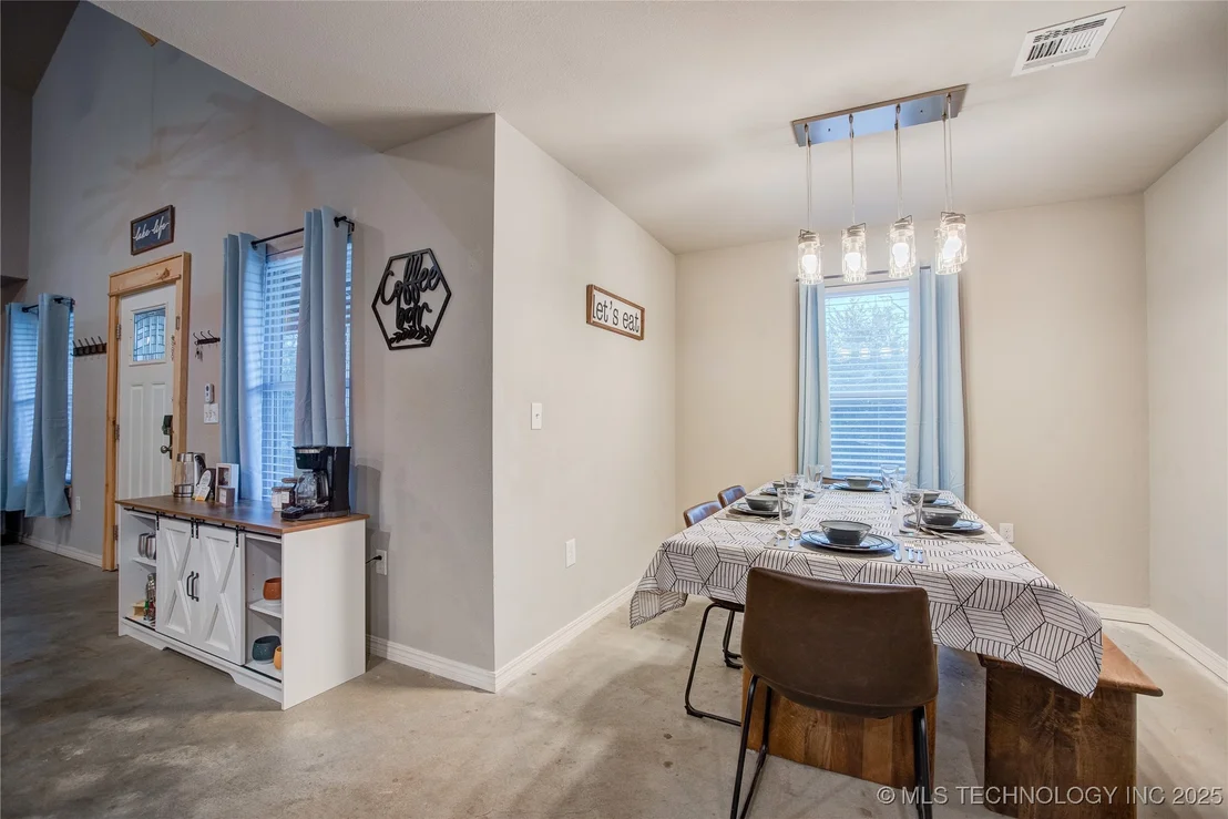 Photo of 555 Williams Drive
