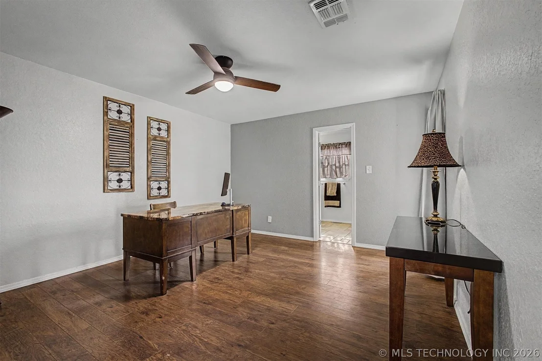 Photo of 5328 Monroe Road