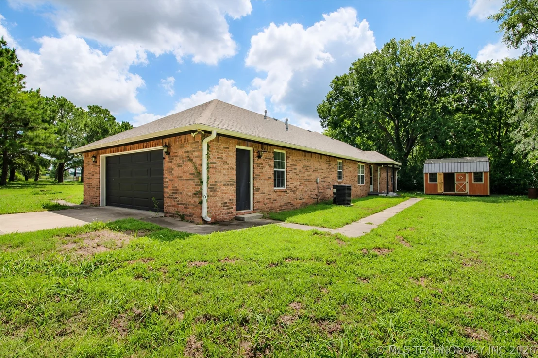 Photo of 19183 S Prairie Bell Road