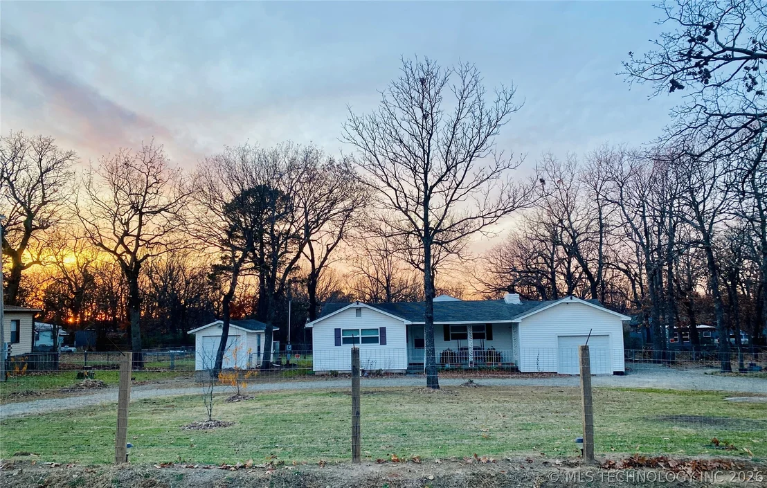 Photo of 264 SE Main Street