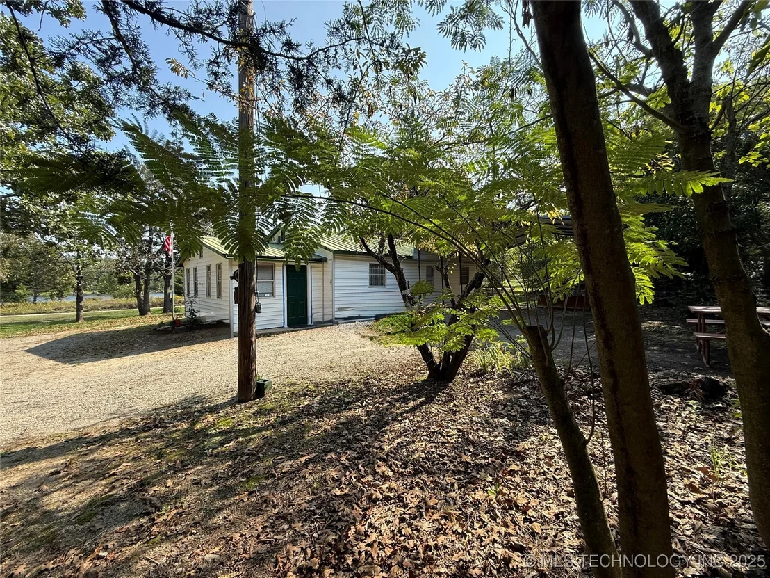 Photo of 319 Lake Drive