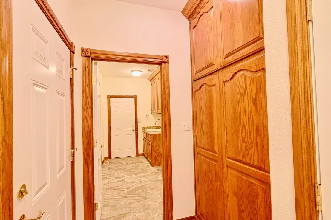 Photo of 25 E Shoreline Drive
