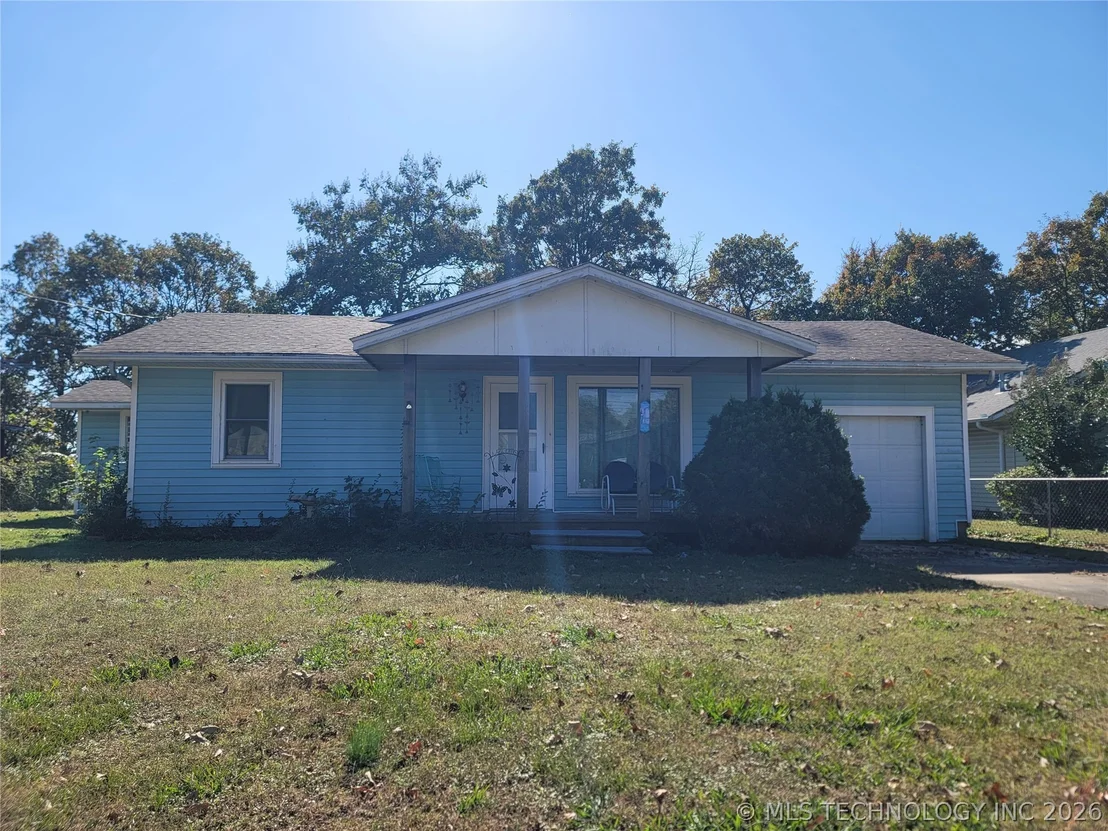 Photo of 416036 La Vista Drive