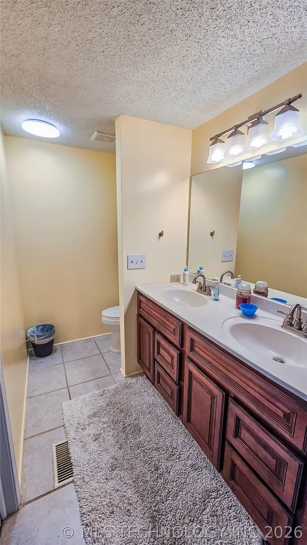 Photo of 120467 S 4186
