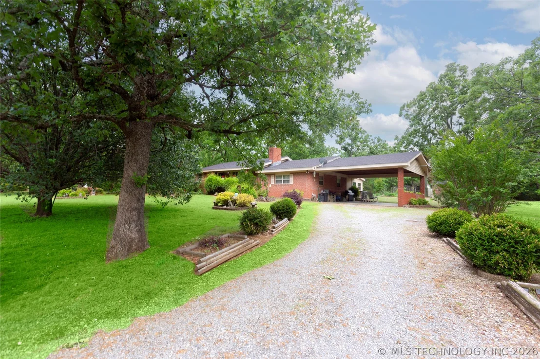 Photo of 105 W Mockingbird Lane
