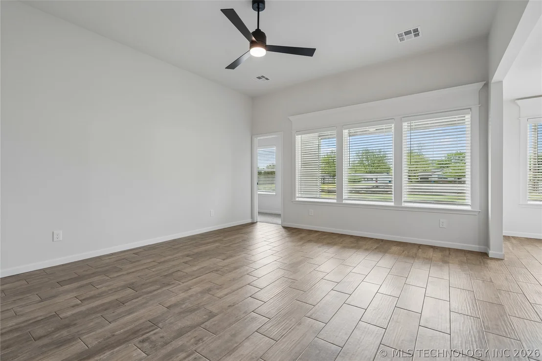 Photo of 1121 E Cherry Street