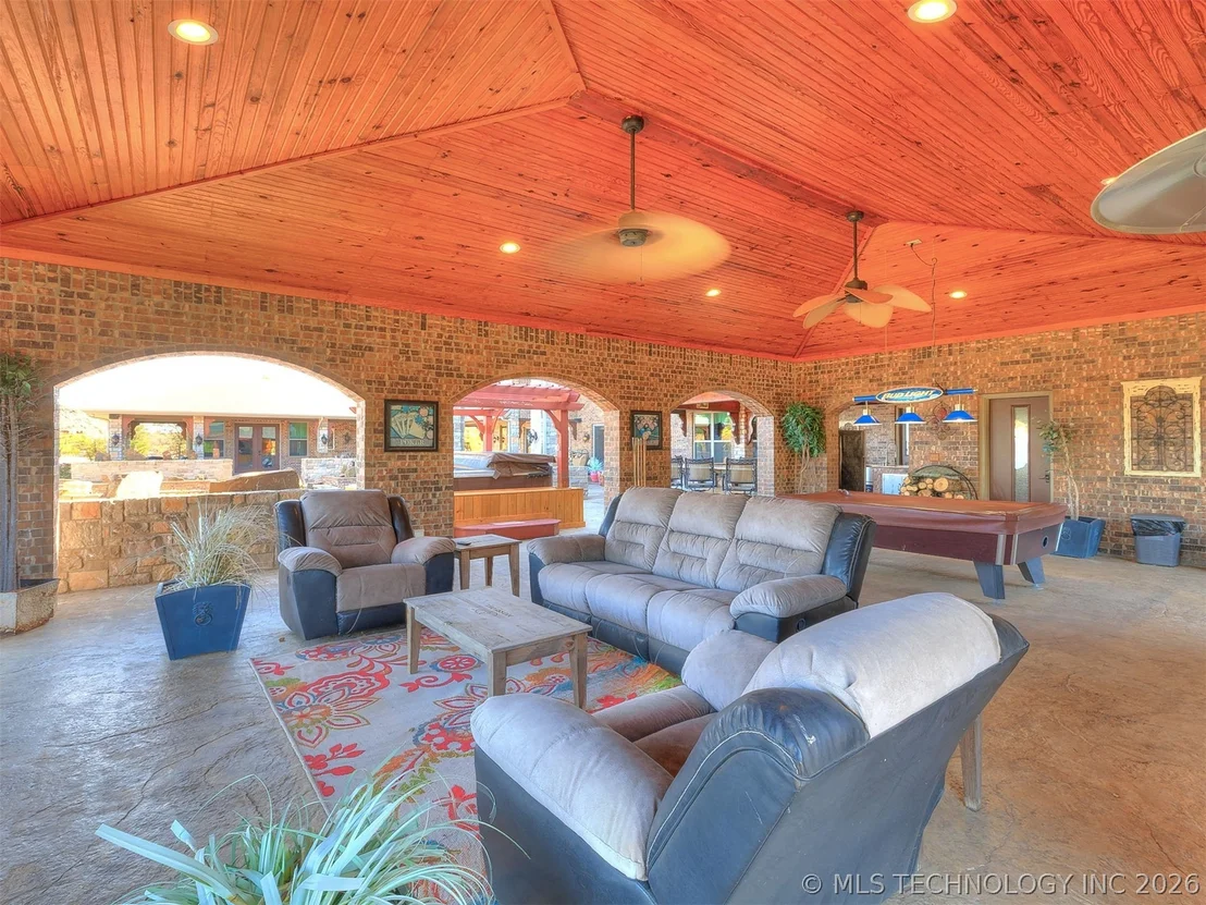 Photo of 414498 E 1170 Road
