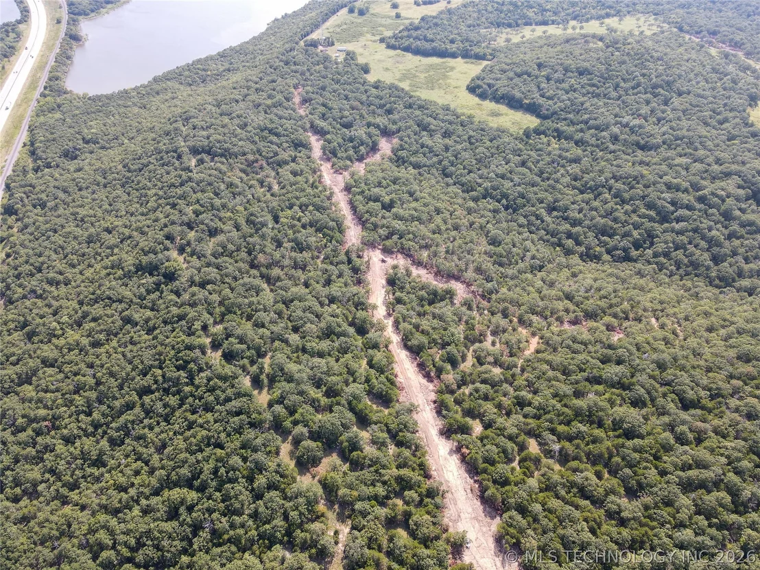 Photo of 933 Higgins Road