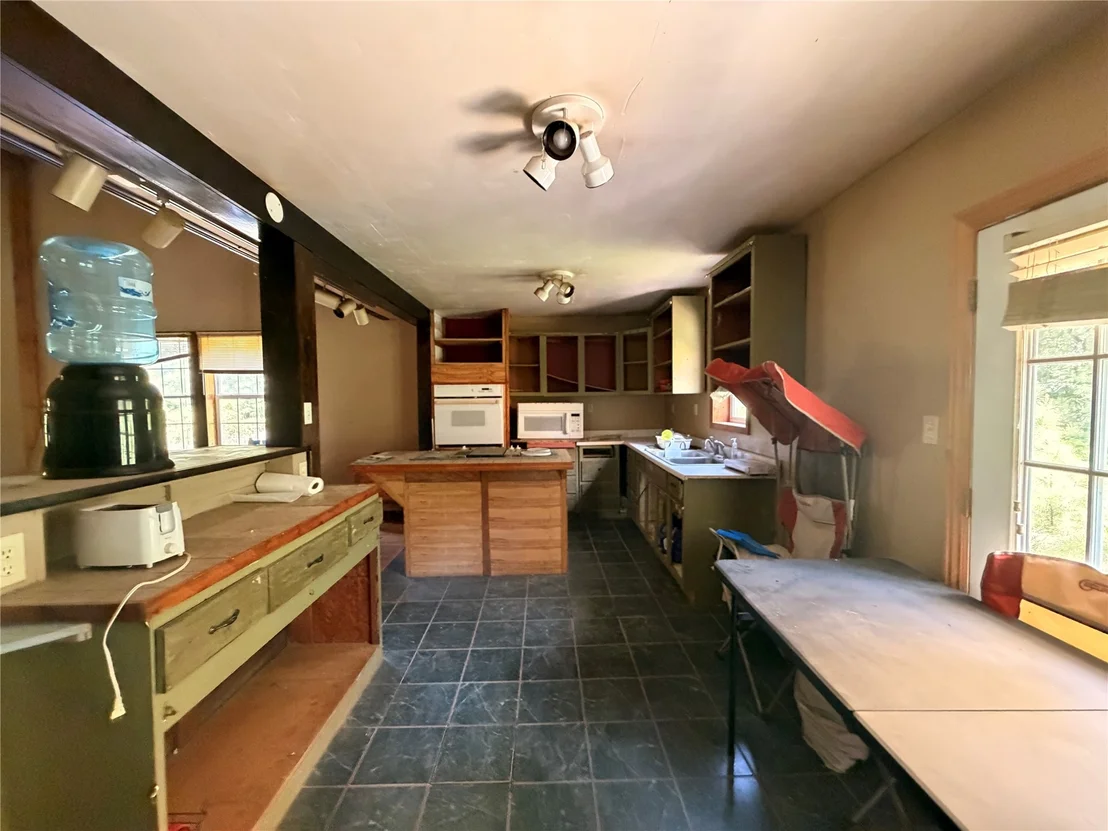 Photo of 16508 Round Mountain Road