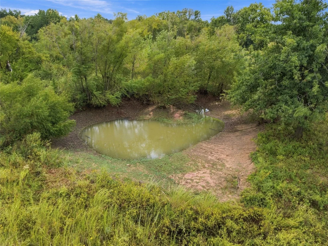 Photo of 394107 E 1150 Road