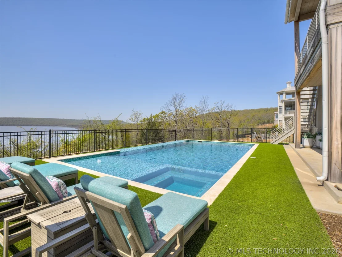 Photo of 120 Lower Green Way