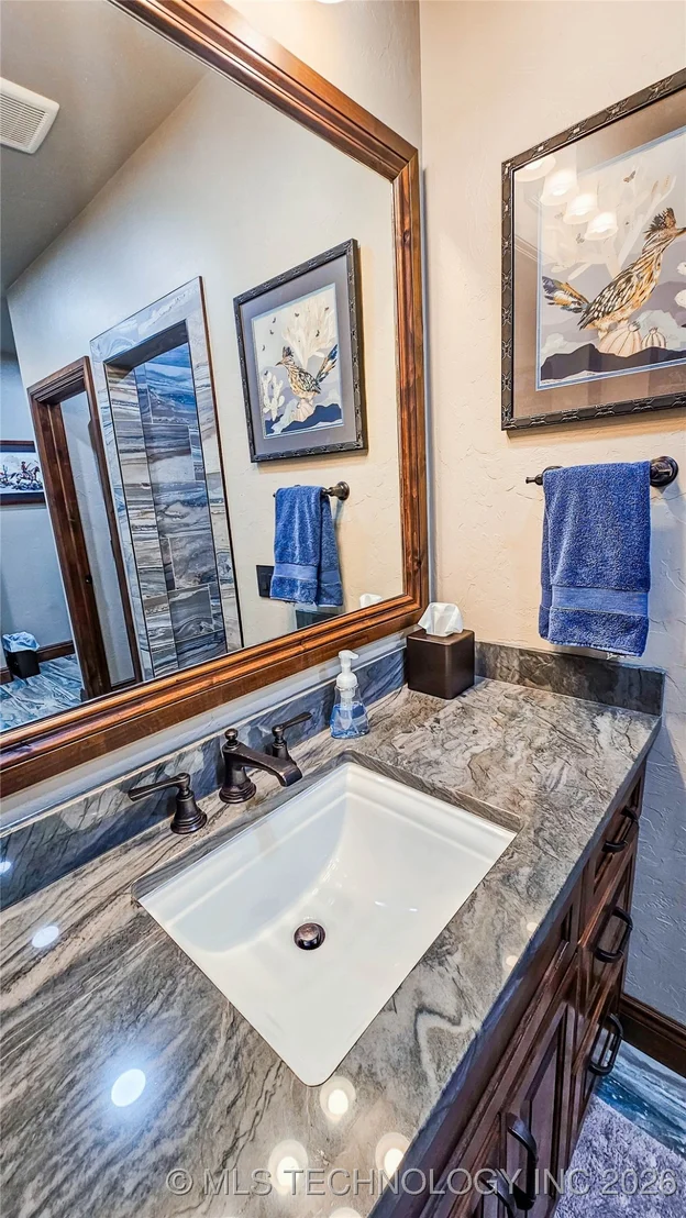Photo of 417188 Mockingbird Lane