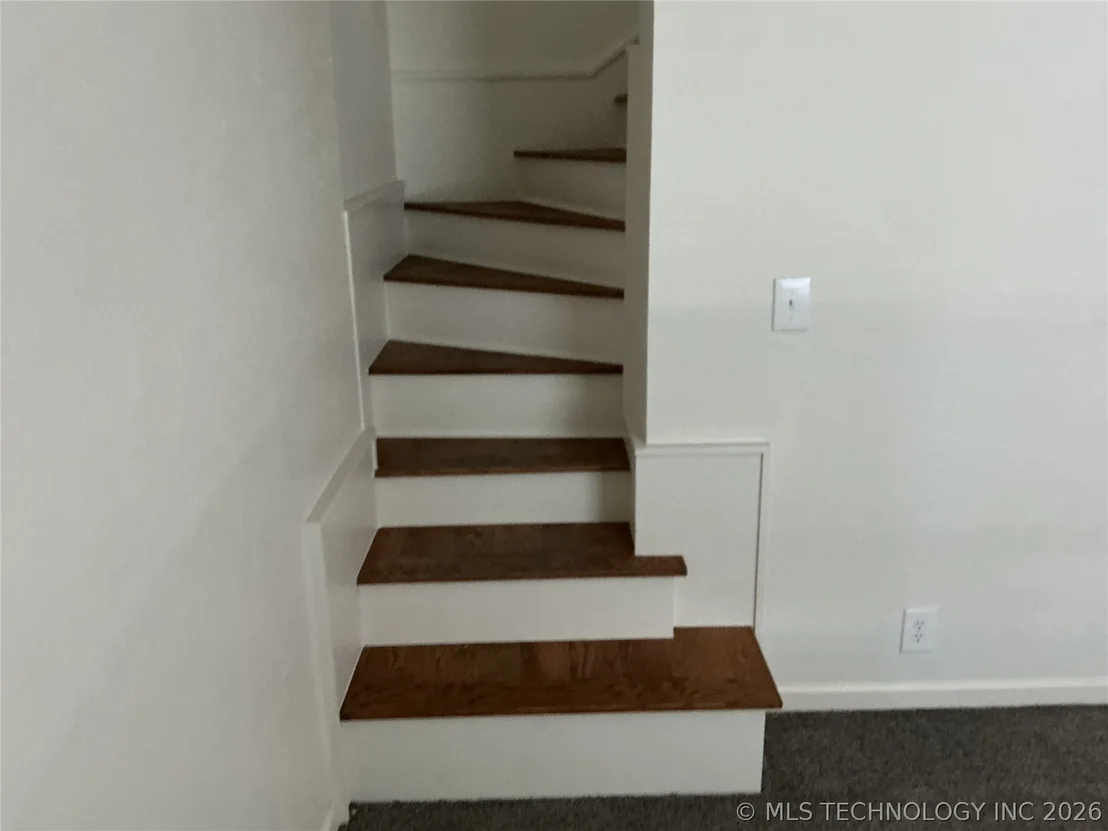 Photo of 8959 Birch Street