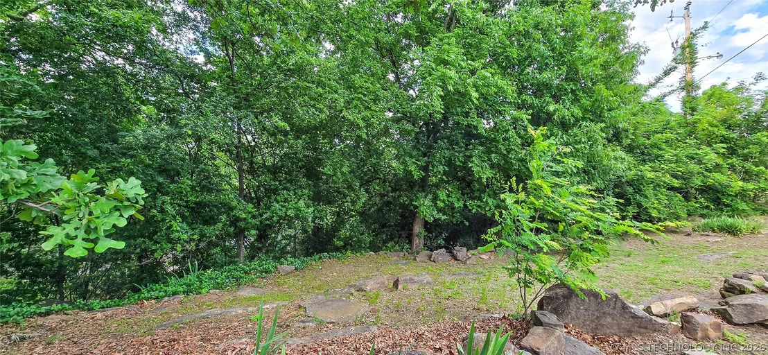 Photo of 1614 Sherwood Road