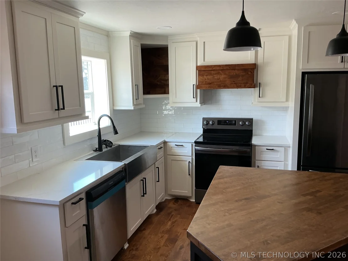Photo of 8959 Birch Street