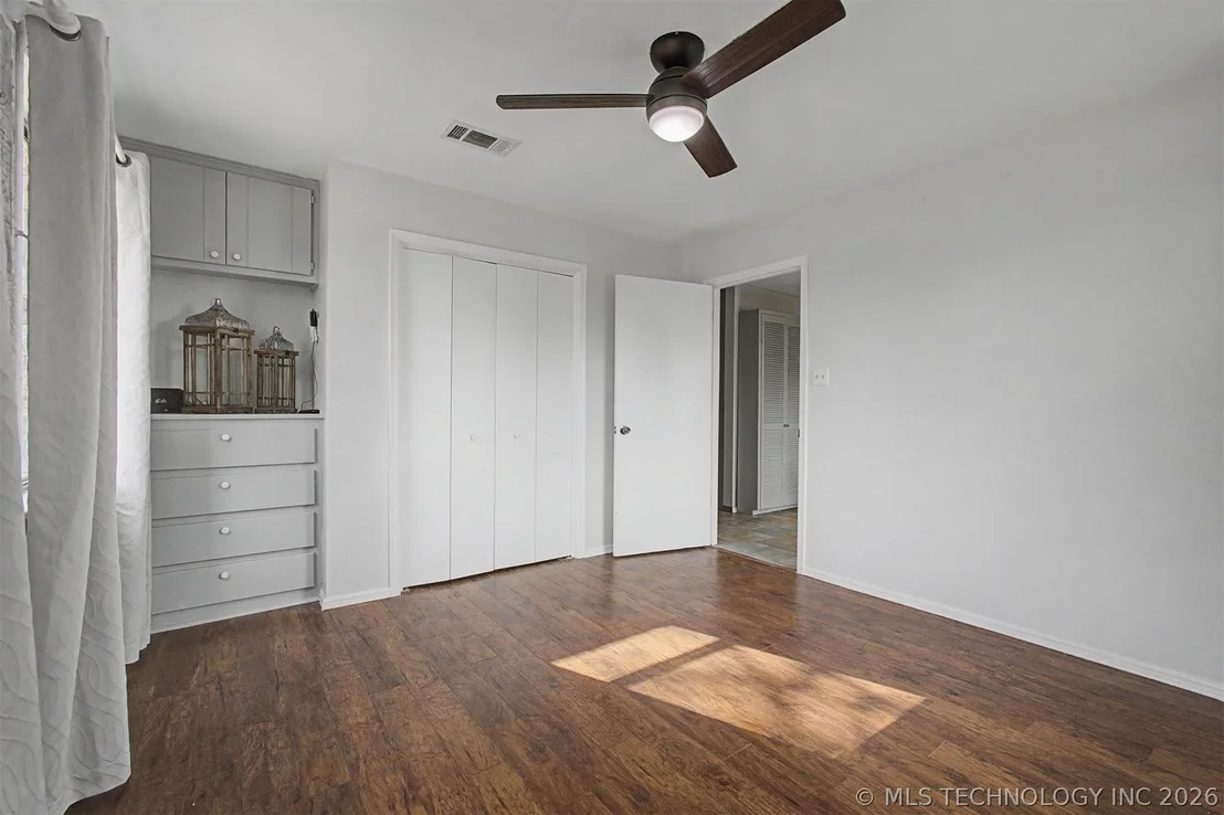 Photo of 5328 Monroe Road