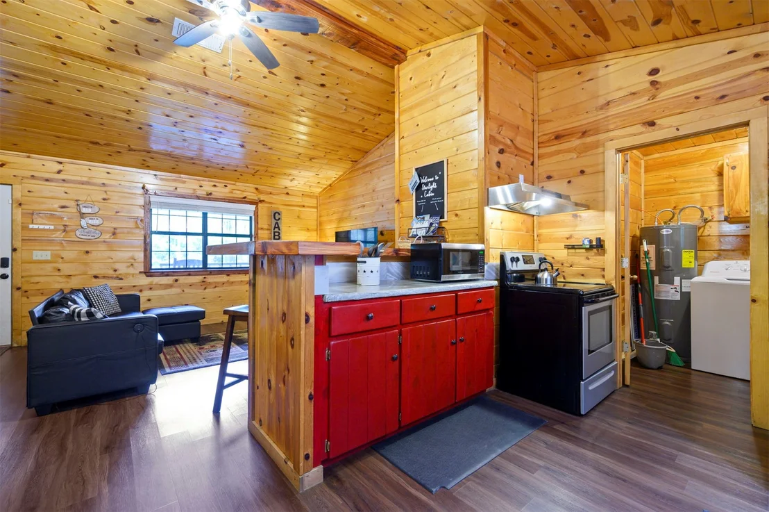 Photo of 609 Canoe Road