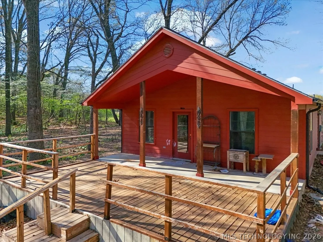 Photo of 2576 Winnett Road