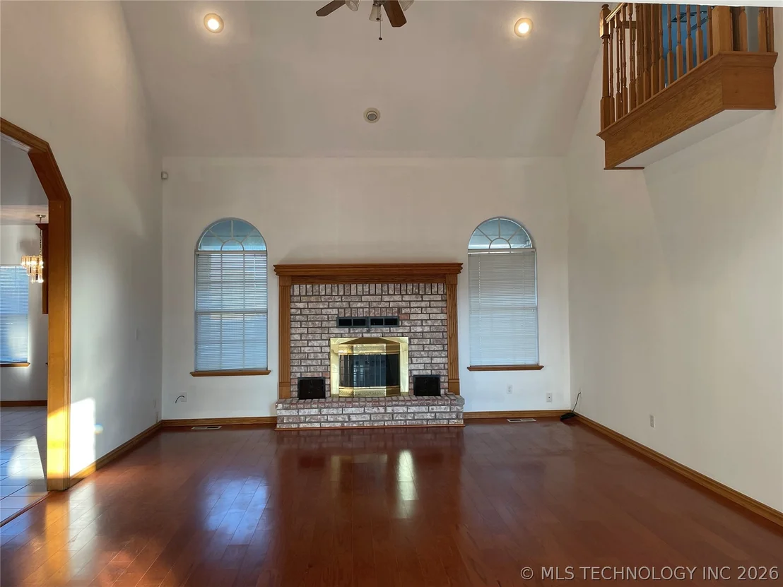 Photo of 3700 Shefield