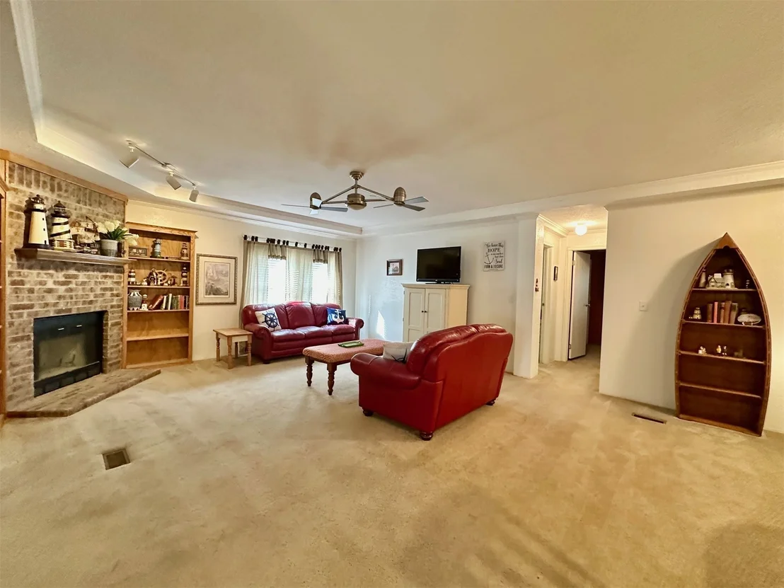 Photo of 3943 Surf Road
