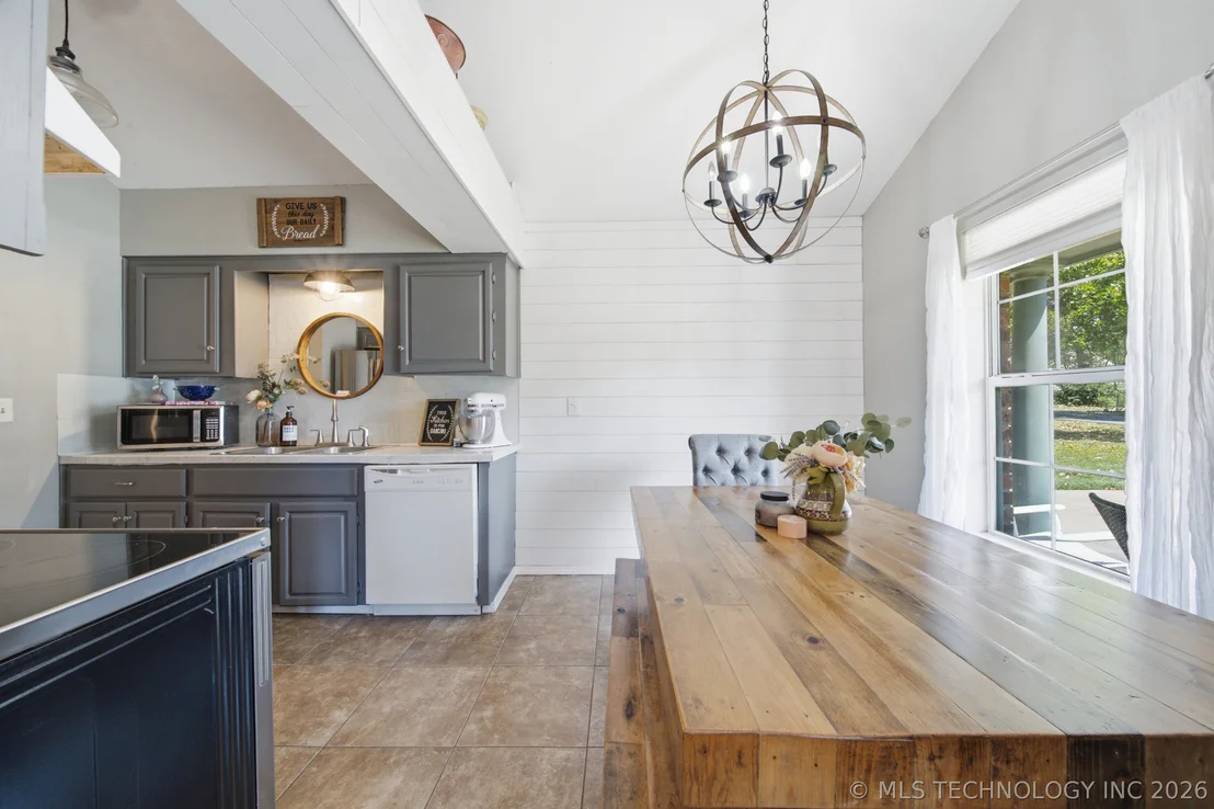 Photo of 608 Pine Street