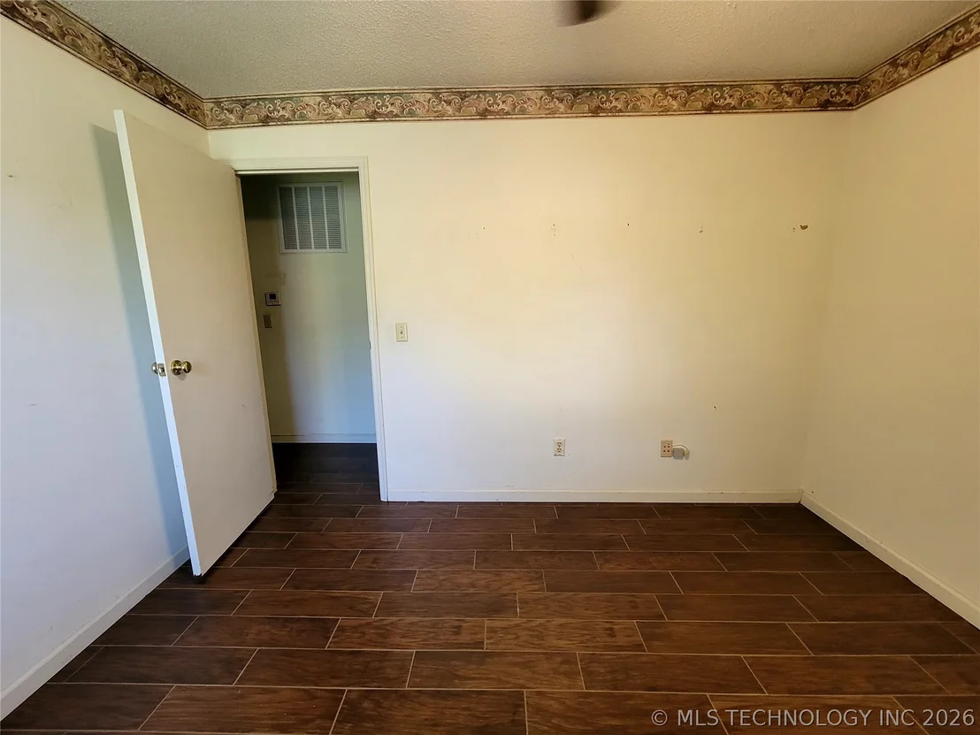Photo of 112 Meadowlark Road