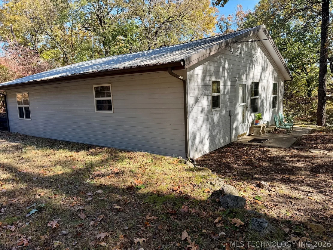 Photo of 425671 E 1168 Road