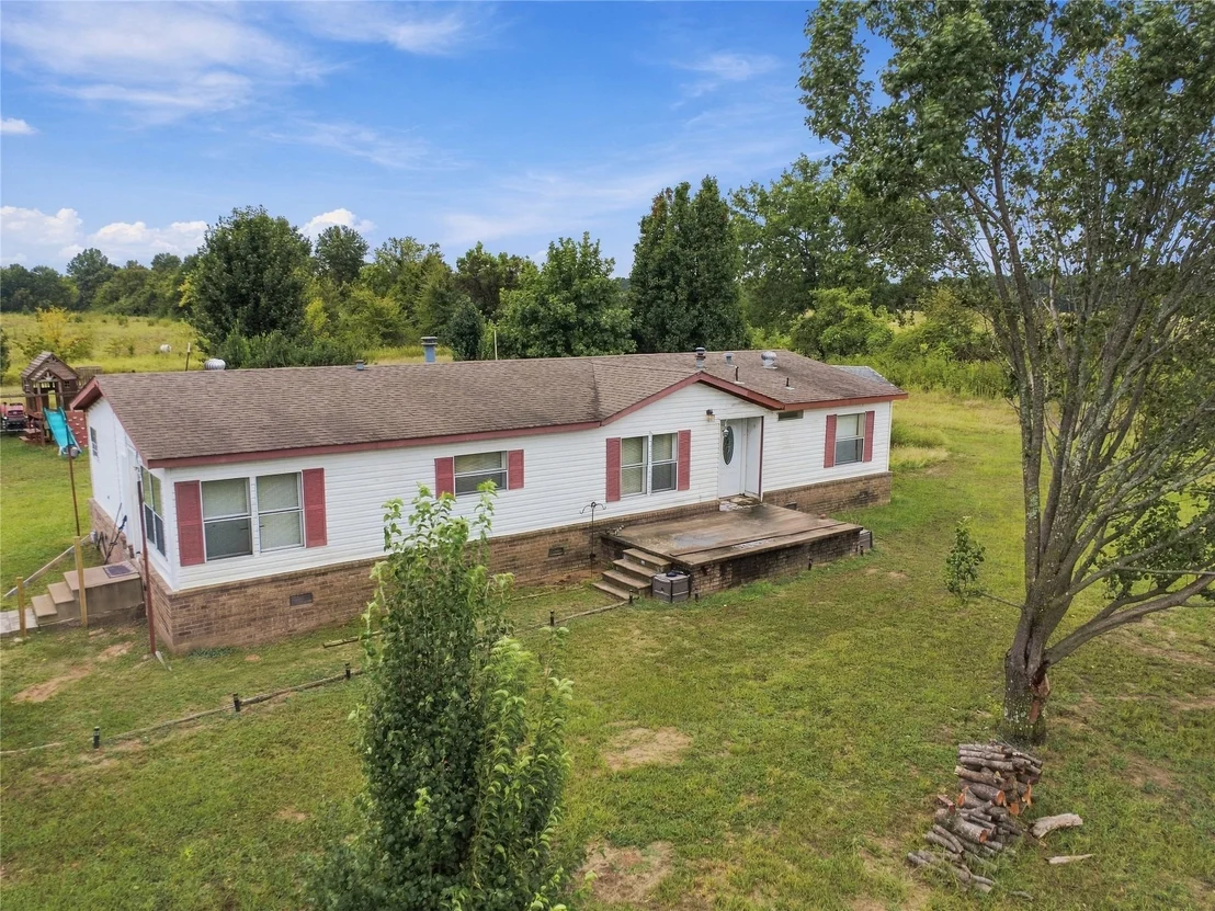 Photo of 394107 E 1150 Road