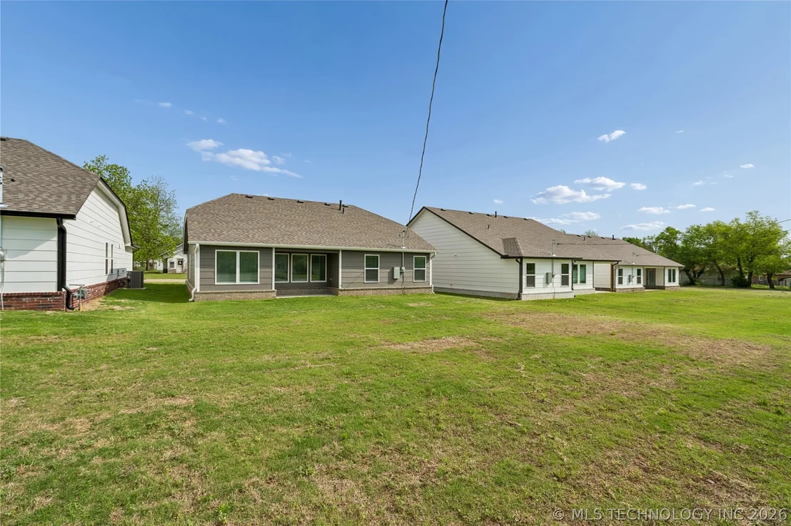 Photo of 1121 E Cherry Street