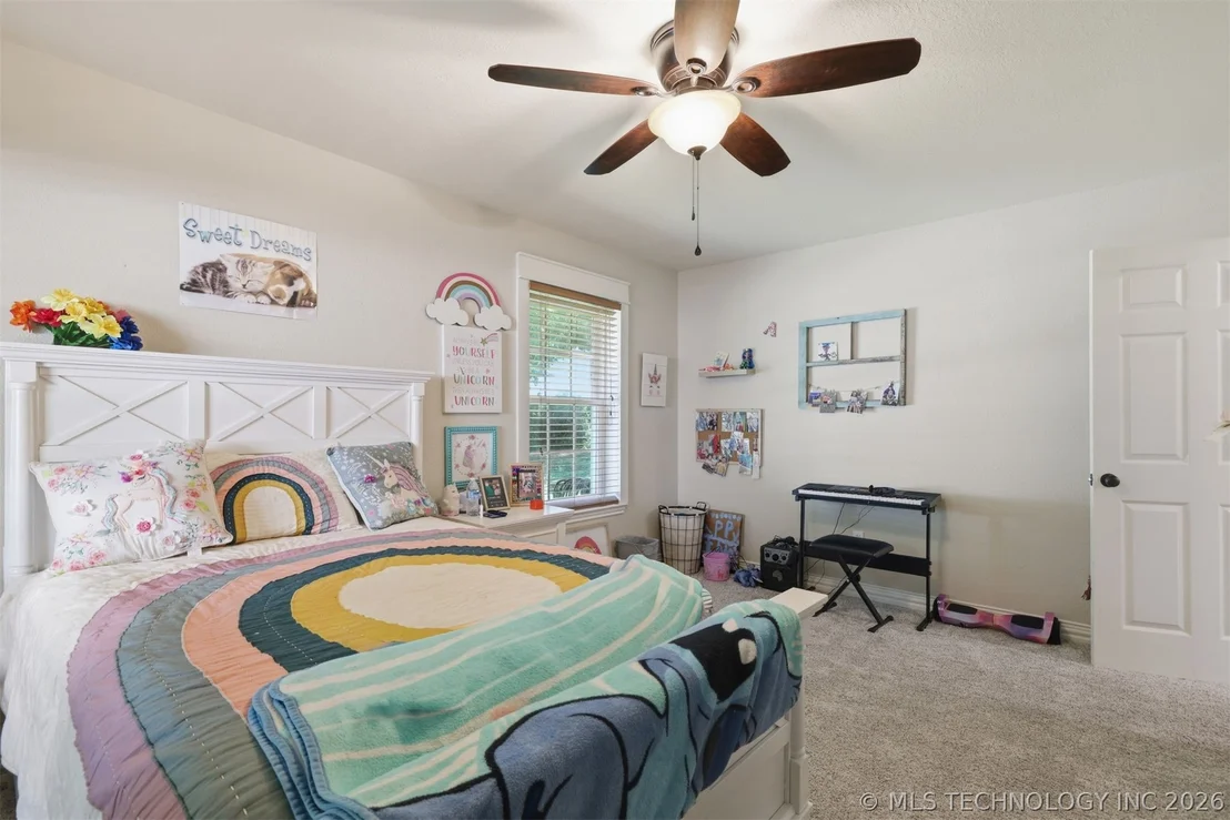 Photo of 2464 S Roberta Road
