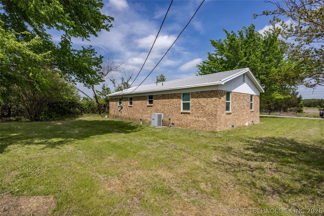 Photo of 647 Sawmill Road