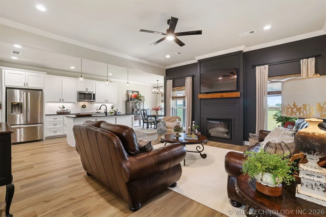 Photo of 302 Peachtree Road