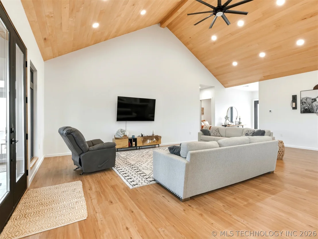 Photo of 28300 County Road 1590