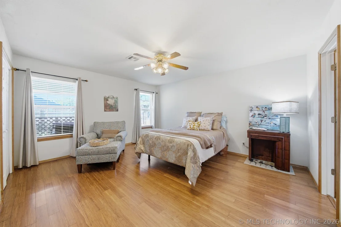 Photo of 2301 Piney Point Avenue