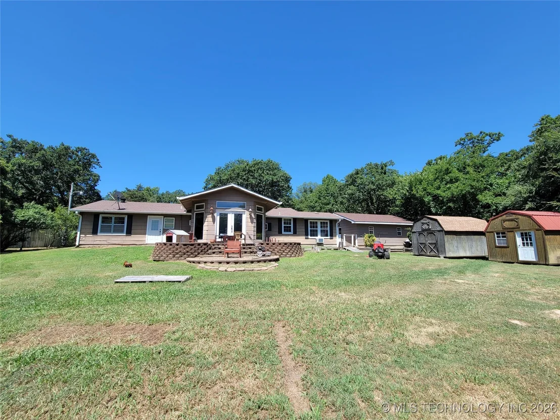 Photo of 395 Bower Road