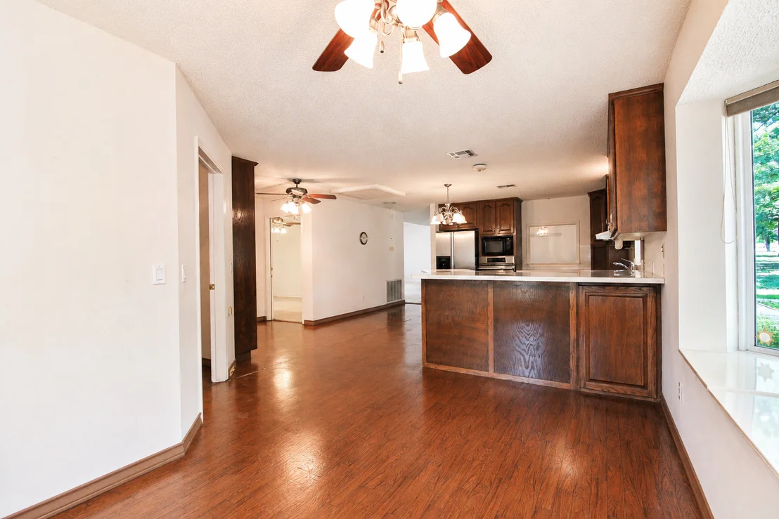 Photo of 3260 Howard Road
