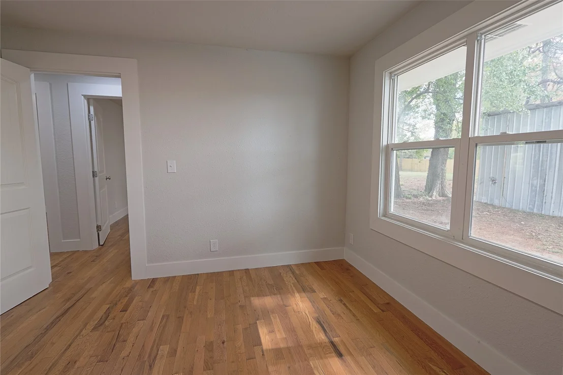 Photo of 8441 Old Taft Road