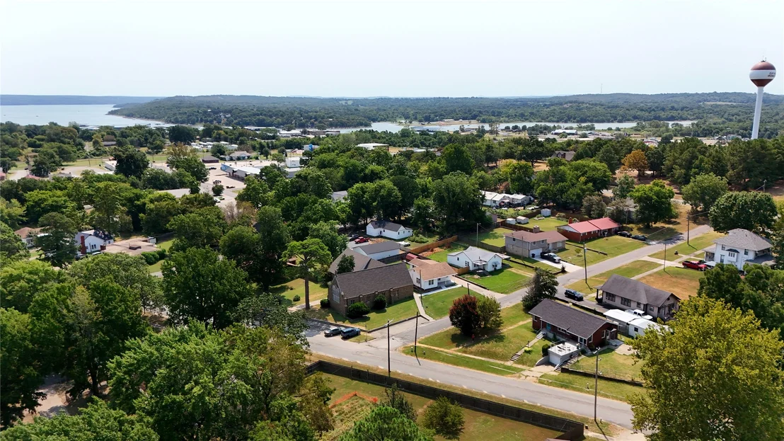 Photo of 401 High Street