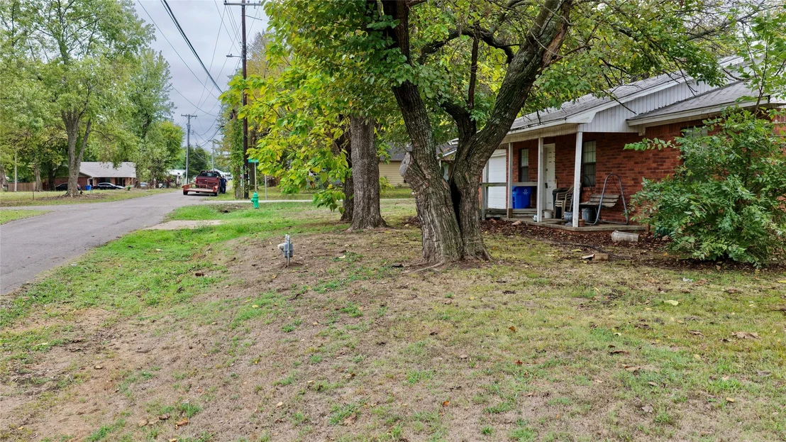 Photo of 602 NW 4th Street
