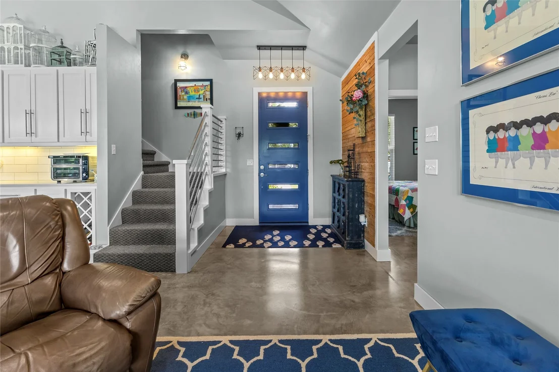 Photo of 905 N E Street