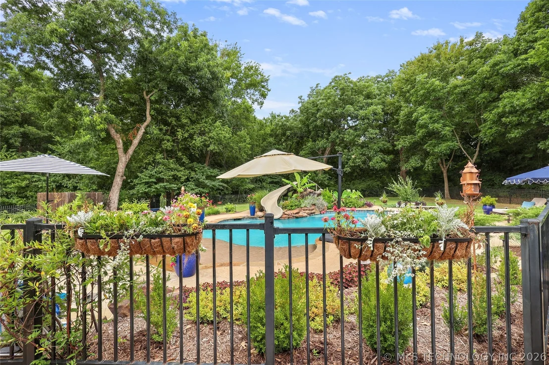 Photo of 87 Tuscan Road