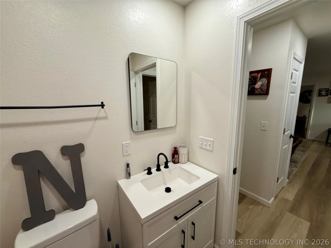 Photo of 989 Sequoyah Drive