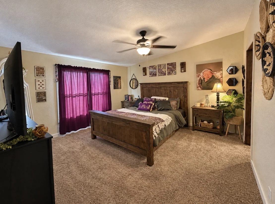 Photo of 10549 W Perry Road