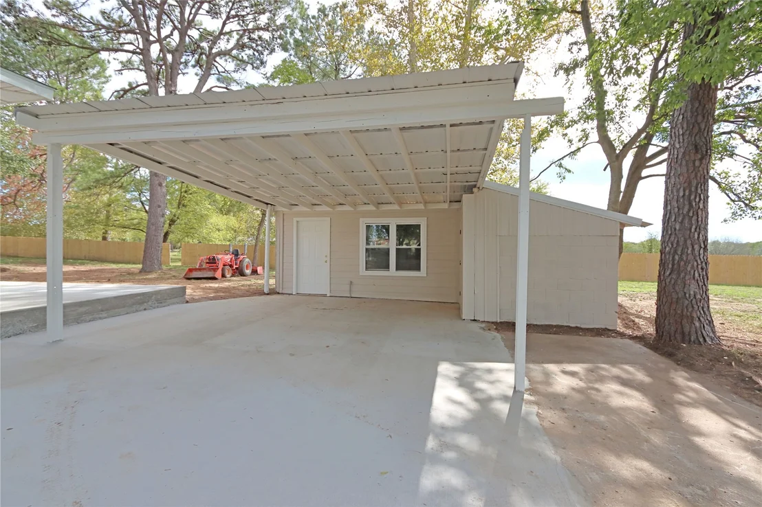 Photo of 8441 Old Taft Road