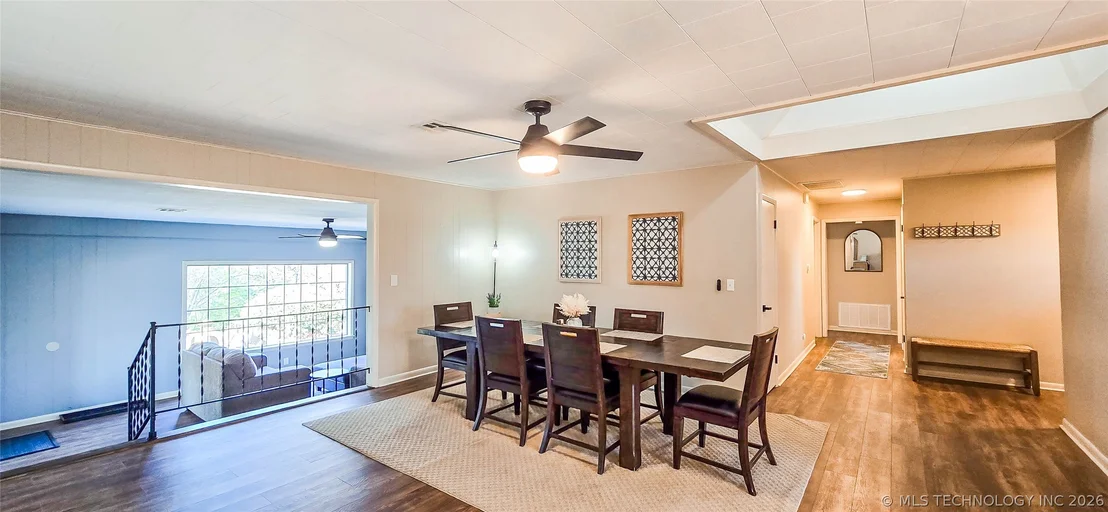 Photo of 1614 Sherwood Road