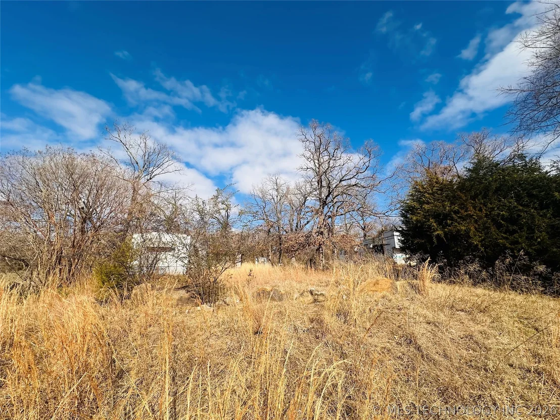 Photo of 964 Comanche Drive