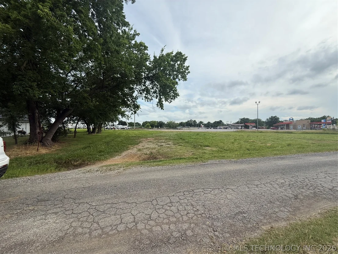 Photo of 100 W Cedar Street