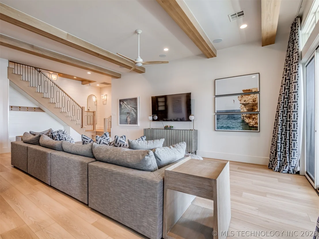 Photo of 120 Lower Green Way