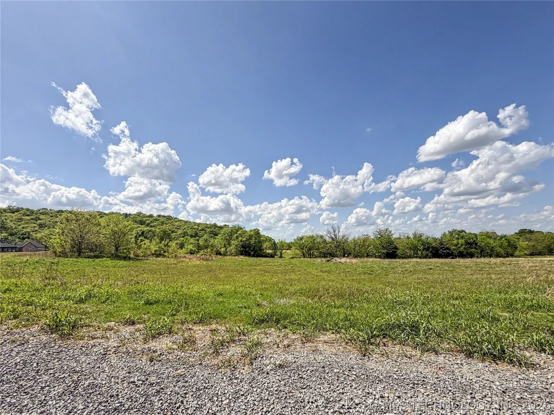 Photo of 420 S Thunder Road